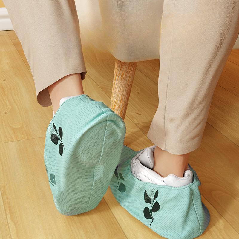 50pcs/pack Mixed Colors Disposable Shoe Cover Indoor Household Printed Cartoon Wear-resistant Non-woven Fabric Dustproof and Anti Slip Foot Cover
