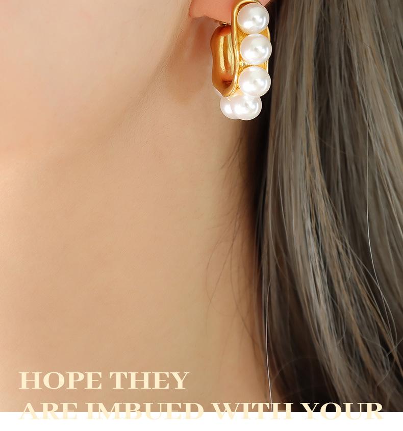 Elegant U-Shaped Ear Cuffs: Versatile Titanium Steel Earrings with Gold Plating and Faux Pearls