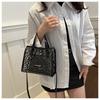 Stylish Large Capacity Transparent Jelly Shoulder Bag For Mothers 2024 Spring New Street Fashion Tote Bag