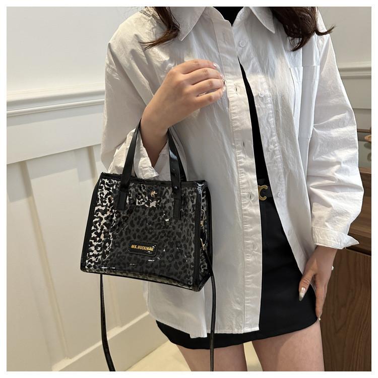 Stylish Large Capacity Transparent Jelly Shoulder Bag For Mothers 2024 Spring New Street Fashion Tote Bag