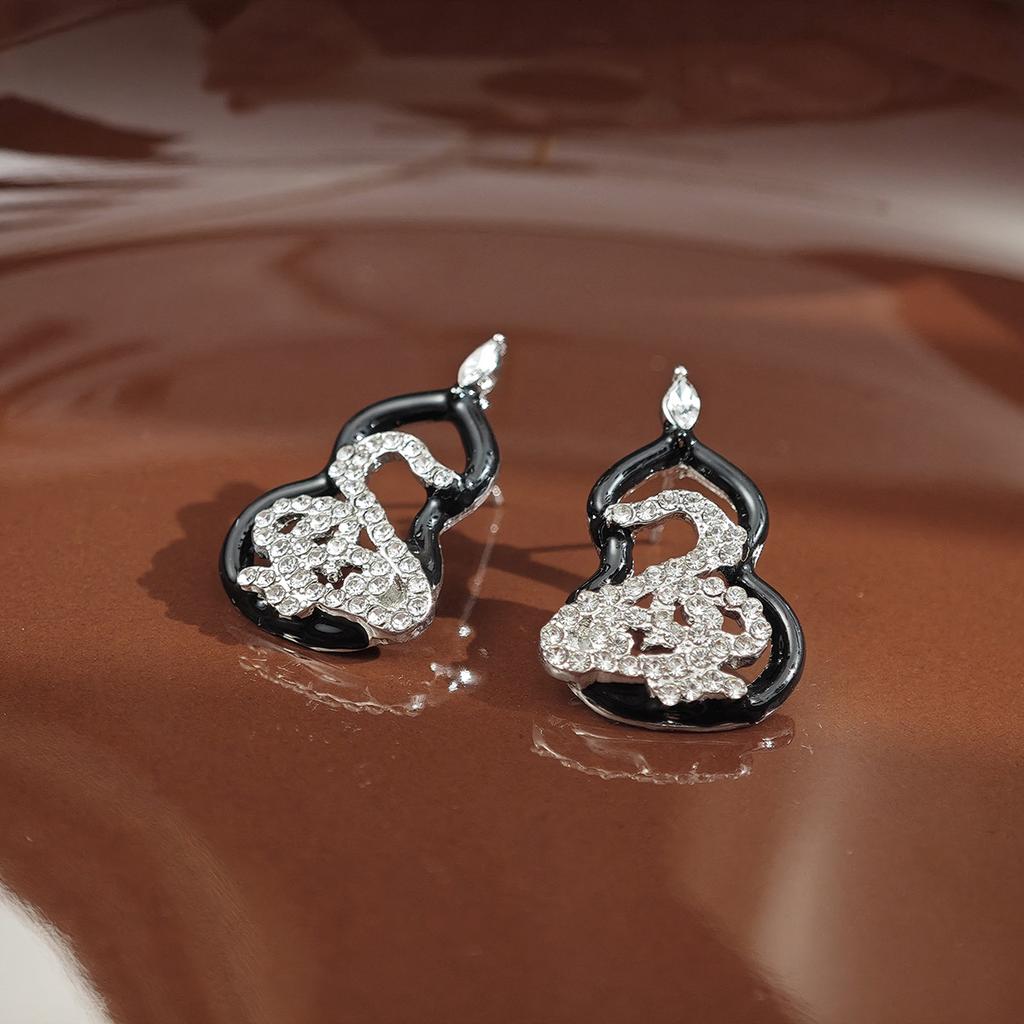 Diamond Gourd Stud Earrings Niche Earrings Retro High Sense Fashion Temperament Earrings Women'S Models