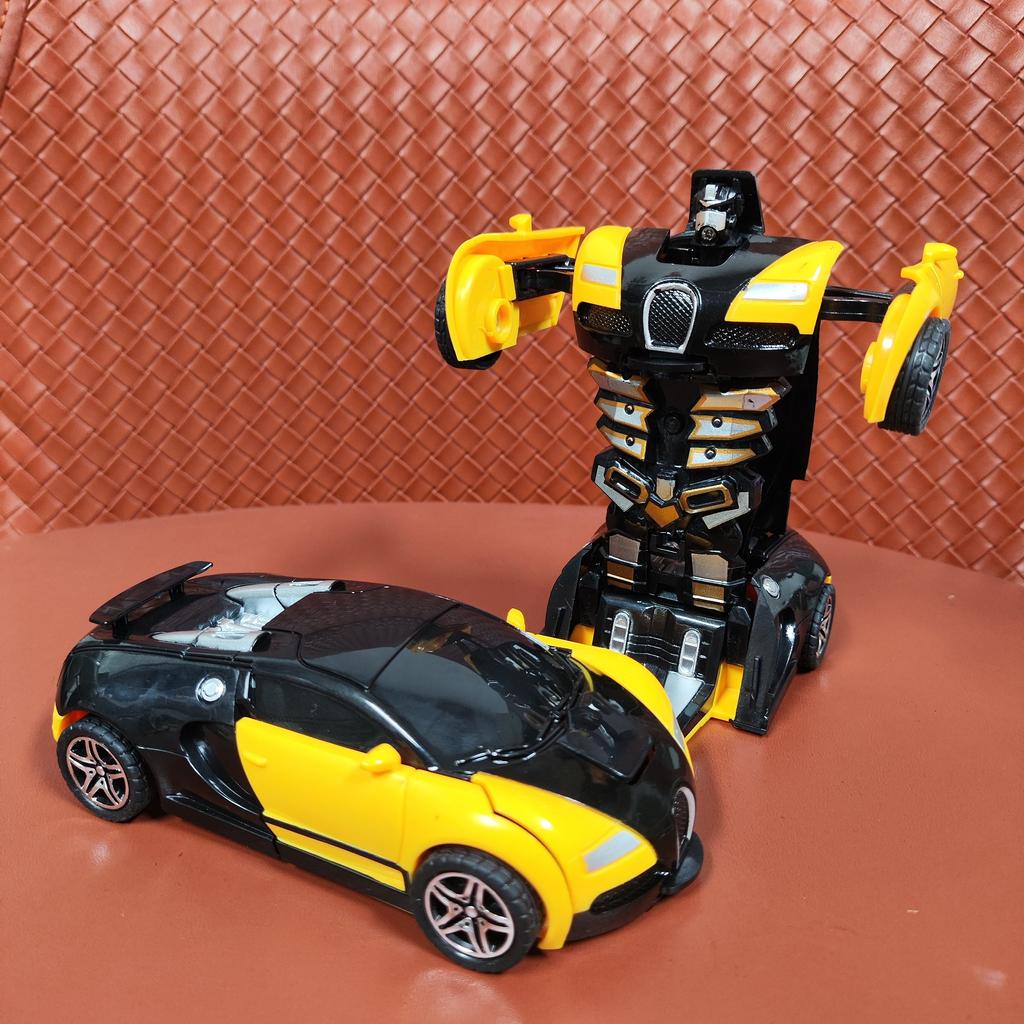 Children's Crash Toy Transforming Car, Creative Transforming Toy Car, Novelty And Fun Boy Car Toy Robot Halloween Gift