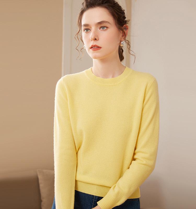 Women's Plus Size Cashmere Sweater - Round Neck, Loose-Fit, Knitted Pullover for Autumn and Winter