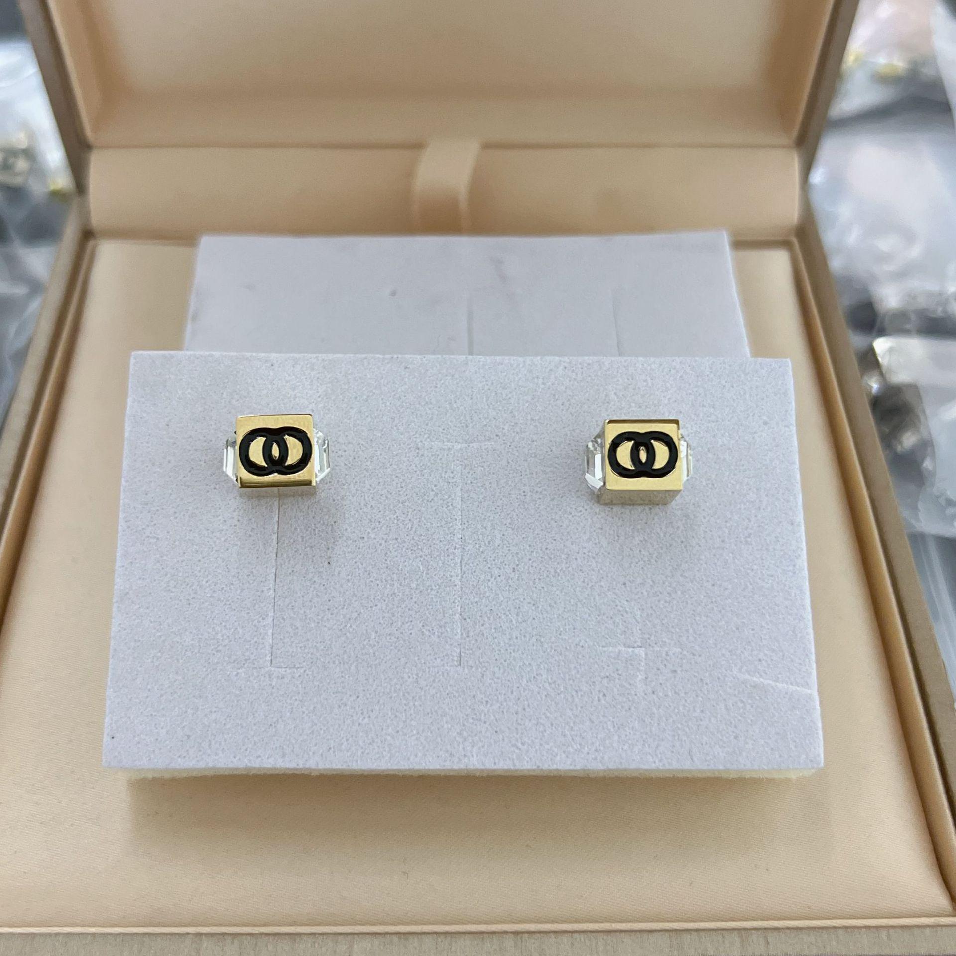 Набор ожерелья и серег Xiangjia Sweet Cube – Модная цепочка для свитера и цепочка для ключицы