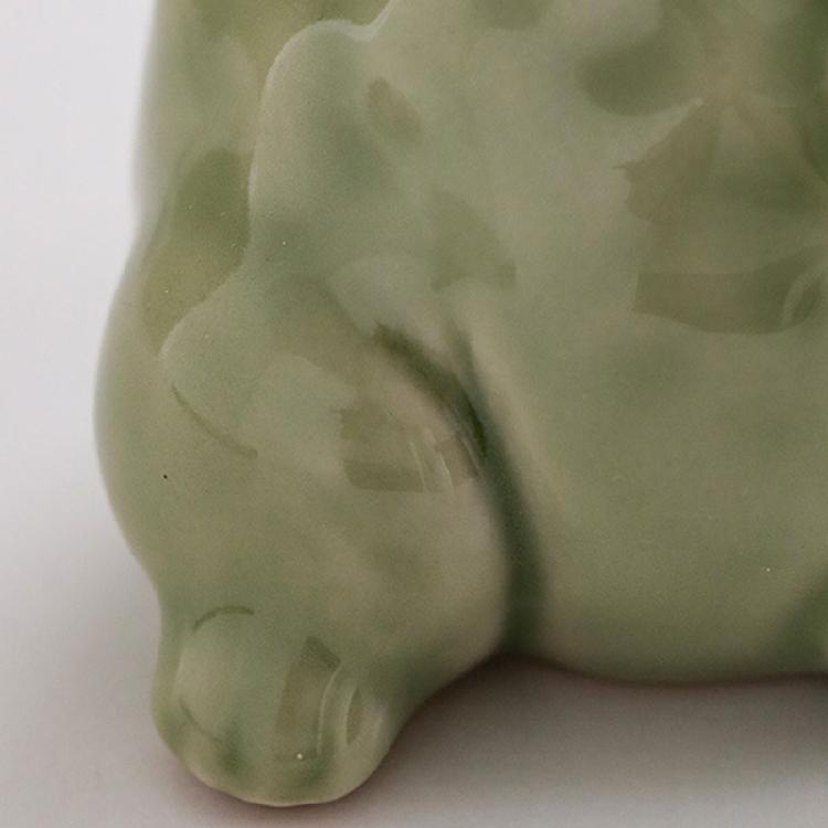 Light Green Ceramics Frogs Miniature Statue Incenses Stick Holder Funny Animal Incenses Burners Tabletop Decors Gift