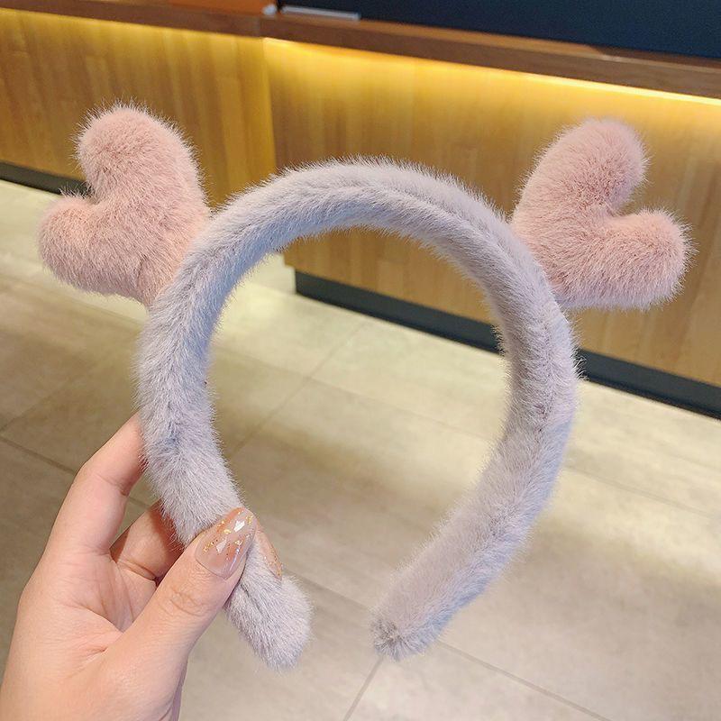 Cartoon Plush Headband: Cute Hair Accessory for Women & Kids, Perfect for Face Washing