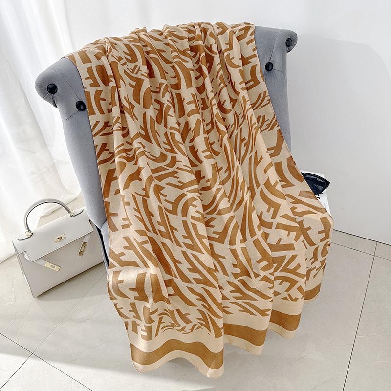 Classic High-end Simple Letter Print Scarf Women's Fashion Age-reducing Temperament Photography with Shawl