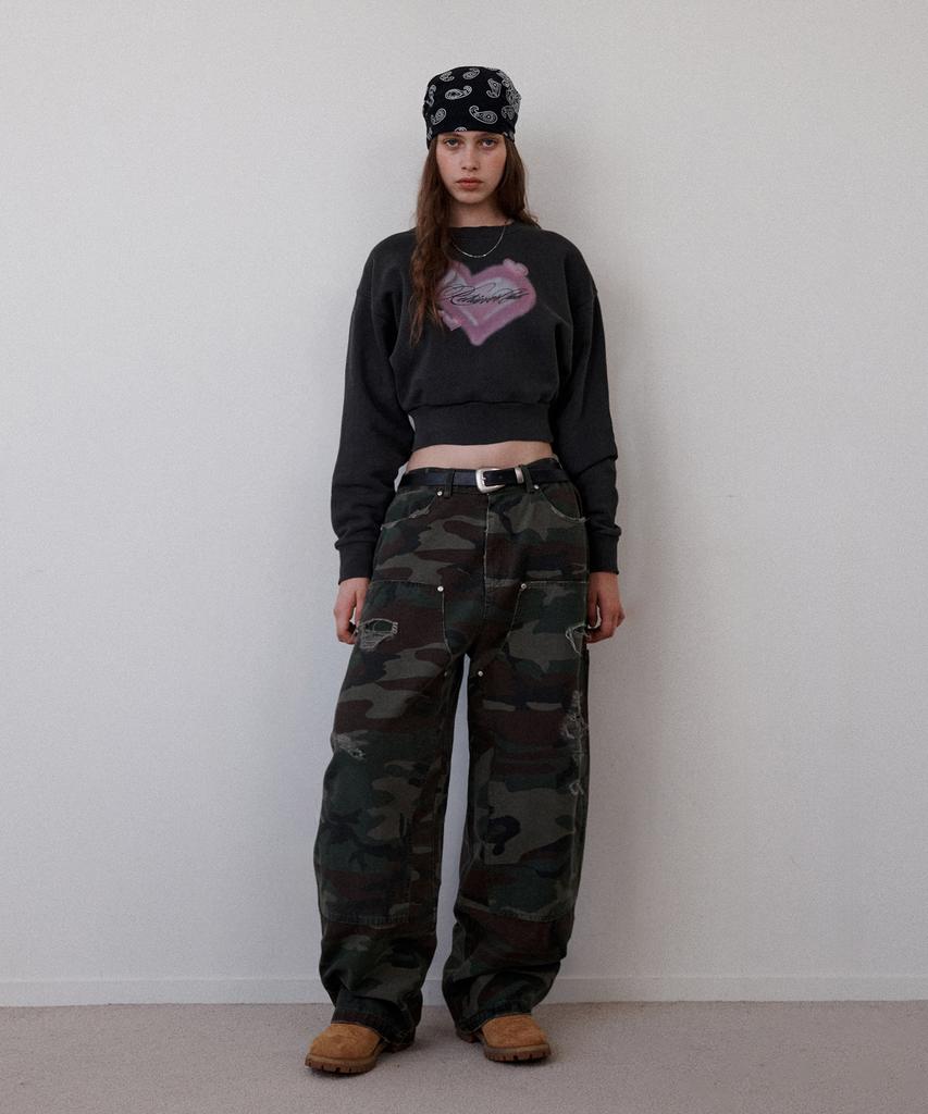 RETRIEVER CLUB Heart Crop Crewneck [Pigment Black]