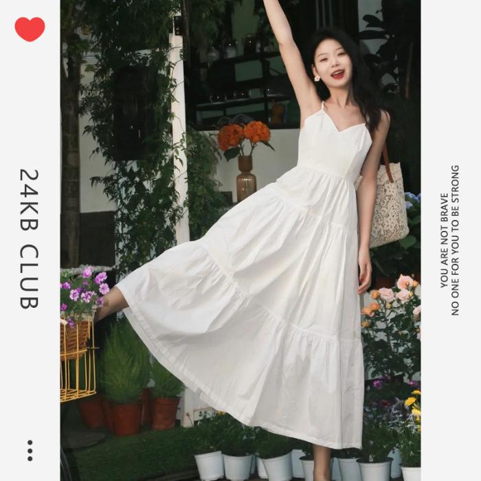 2026 summer new French V-neck white suspender dress women's waist design sense niche temperament small skirt