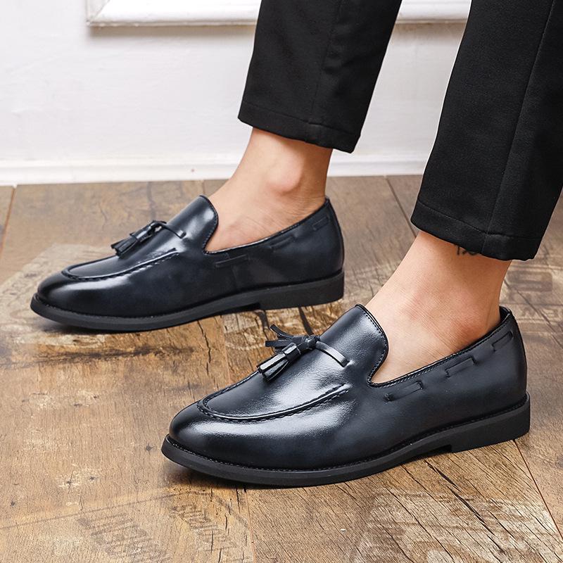 Large Men's British Style Casual Tassel Slip-On Leather Loafers