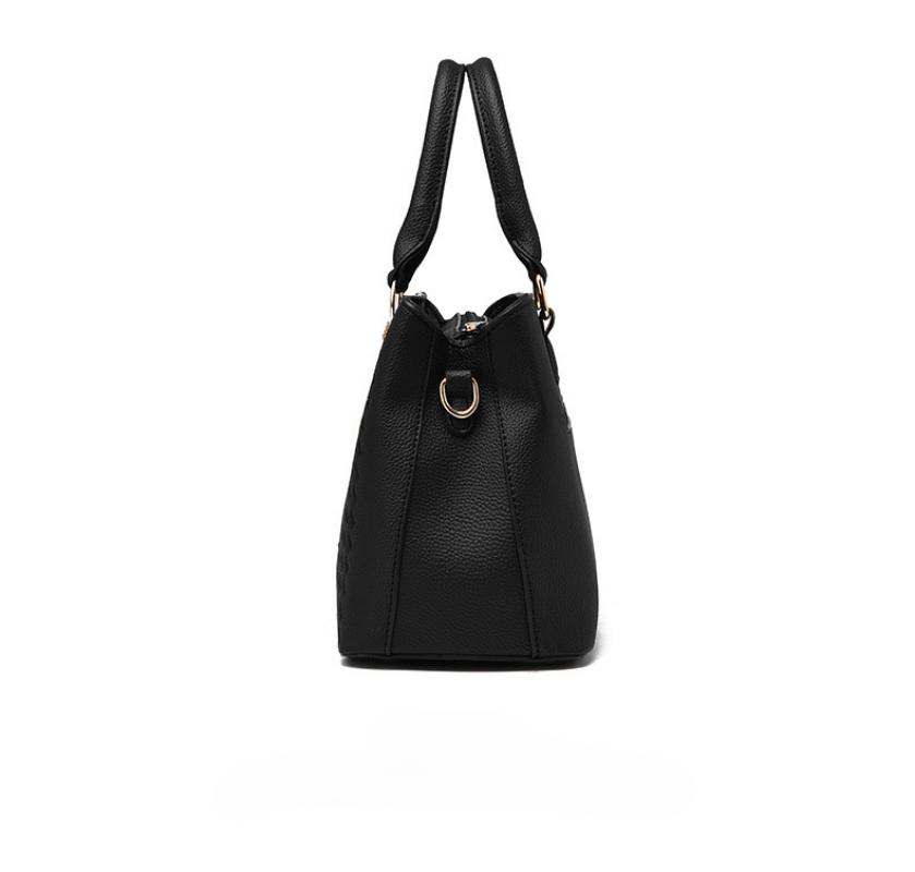 Women's Bags New Fashion Trend Embroidered Ladies Handbags Large Capacity Shoulder Messenger Bag
