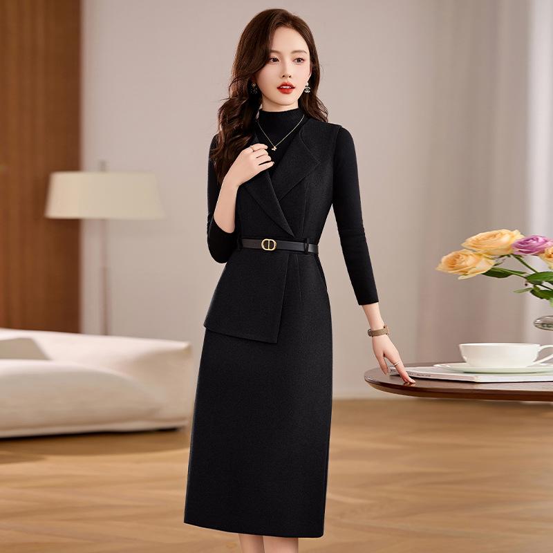 Set Vestă Tricotată & Rochie Lungă de Modă Femei Primăvara Devreme 2025