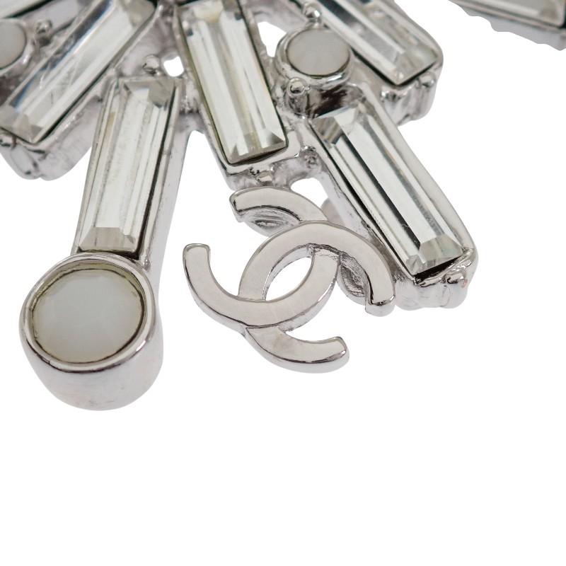 CHANEL  Brooch Silver metal Women