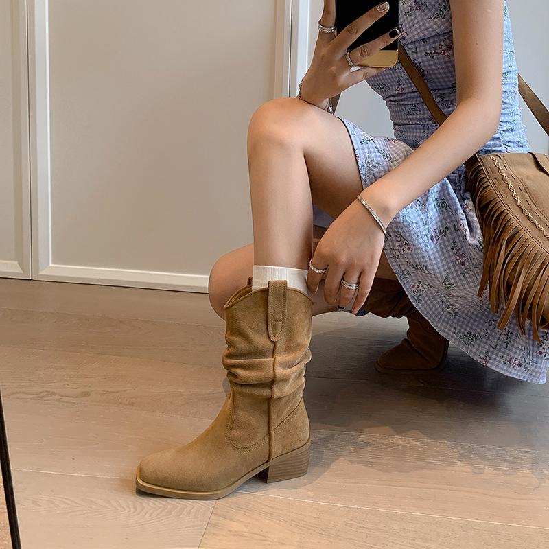 New Spot Leather Cow Anti-Leather Merad Boots Women's Brown Pleated Pile Boots Western Cowboy Boots Medium Tube Short