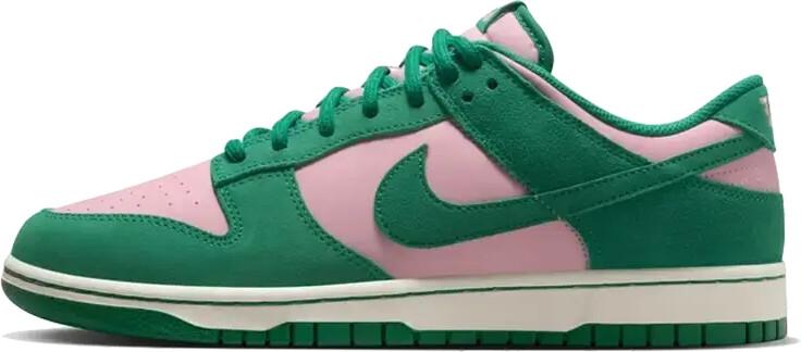 Nike Dunk Low Retro SE Sneakers