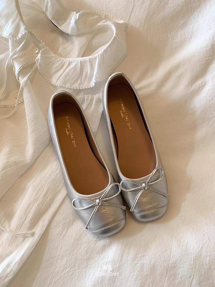 

Inner silver small single shoes women s shoes spring and autumn 2025 summer French bow red ballet evening shoes 35 серебряный