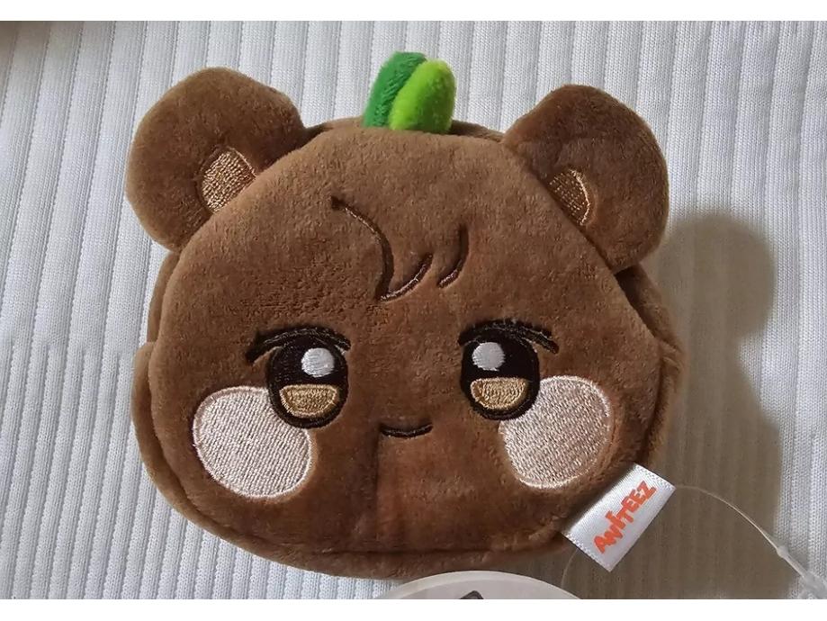 ATEEZ Coin Purse Pouch: Featuring Kang Yeosang, Choi San, Park Seonghwa, and Song Mingi.