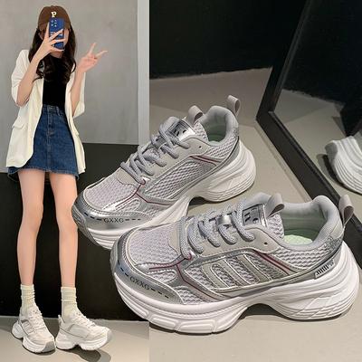 Sapatos de malha respirável Pops femininos modelos de primavera e verão fundo grosso aumento de altura cem com tênis casuais leves para corrida