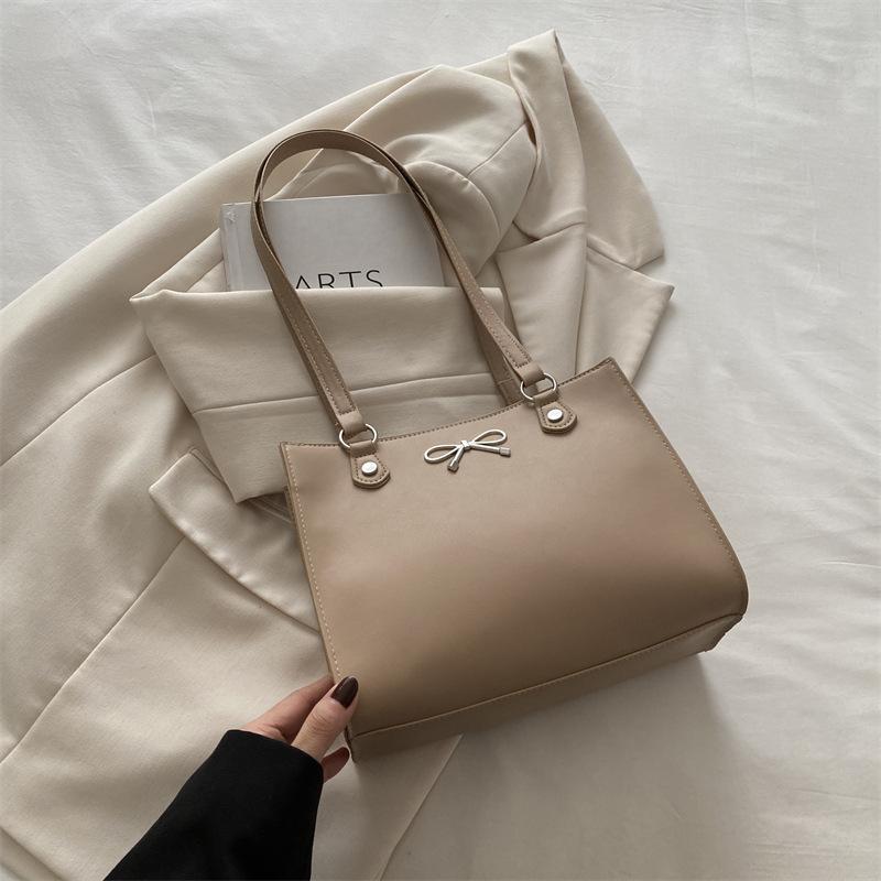 Casual Large-capacity Tote Bag Women's 2025 Autumn New Trendy Simple Fashion Shoulder Bag Portable Underarm Bag