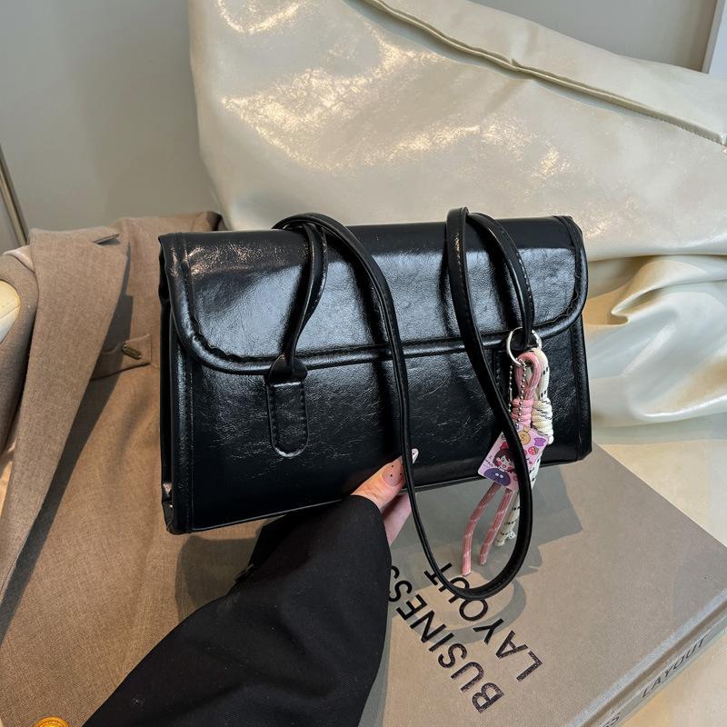 Large Capacity Underarm Bag Women's 2025 Spring and Summer New High-value Handbag Versatile Fashion Shoulder Bag