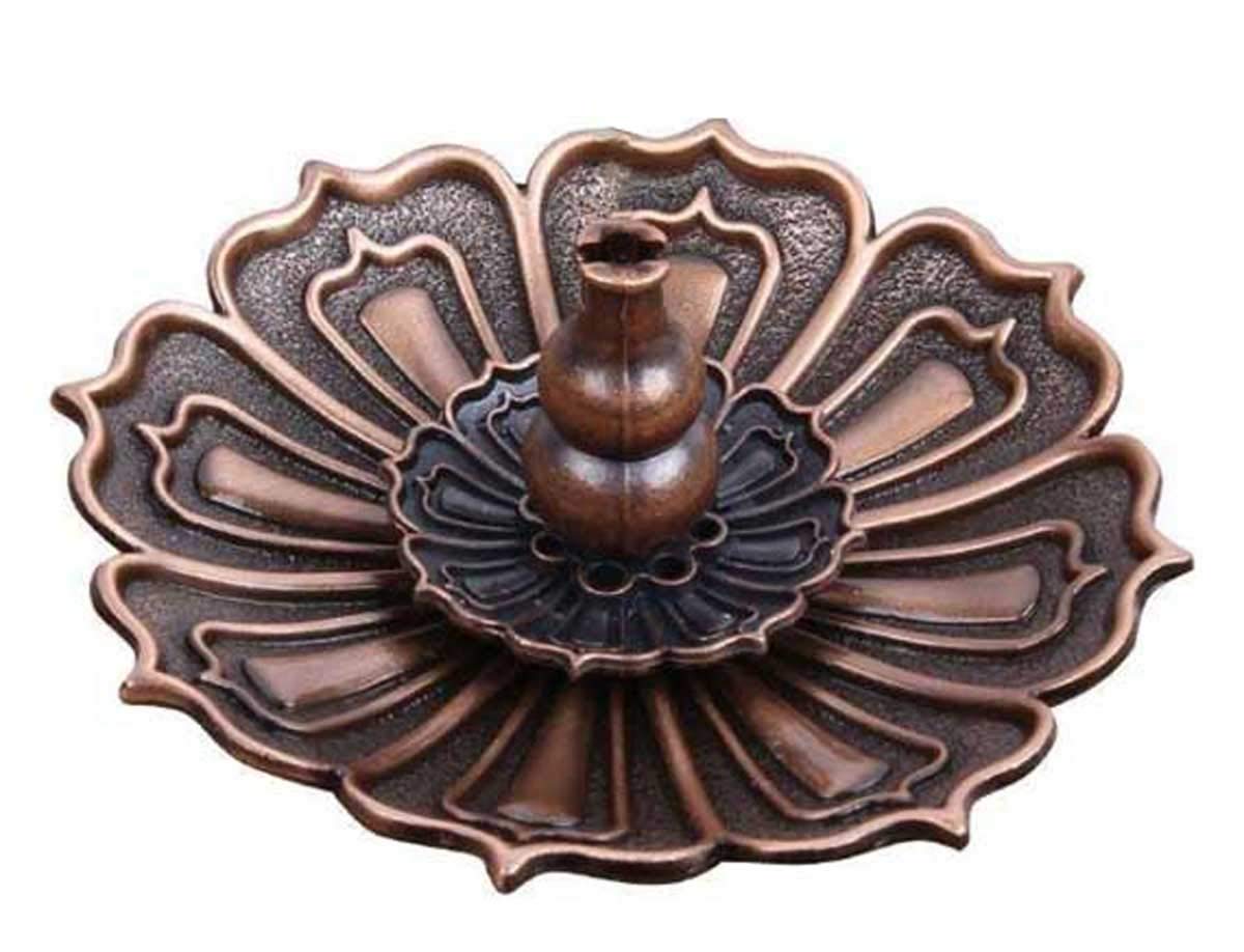 

Благовонница в форме лотоса с подставкой для благовоний. Идеально подходит для медитации, йоги и в качестве вспомогательного средства для медитации для привлечения и интеграции благовоний.