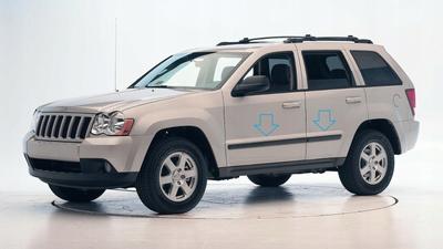 Jeep Grand Cherokee 2005-10 - Chrome Protective Side Door Strips