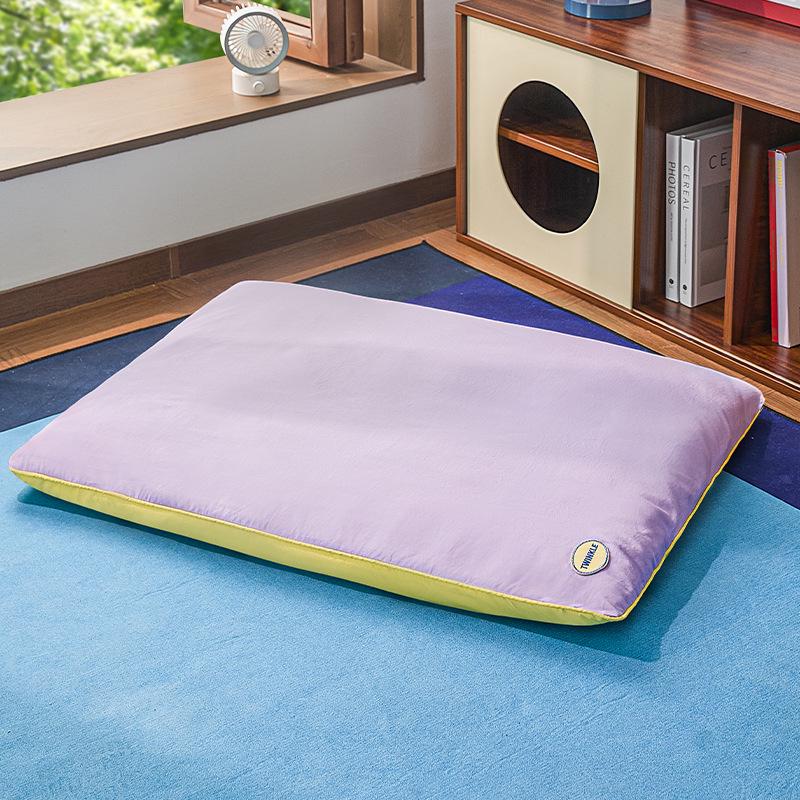 

All-Season Washable Waterproof Pet Sleeping Mat for Small Dogs and Cats S: 50*38cm (for pets up to 3 pounds)