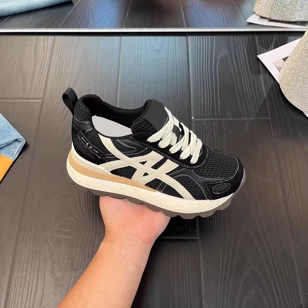 

Ранняя осень~ увеличение внутренней высоты 8 см увеличение внутренней высоты немецкие тренировочные туфли женские 2025 осень новые туфли на толстой подошве-маффине Форрест Гамп да 39 чёрный