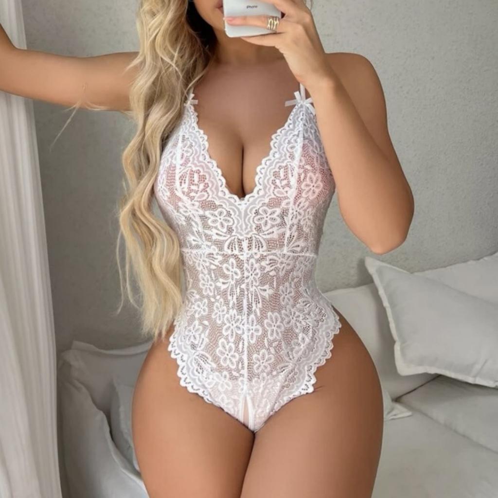 New European and American Plus-size Romantic Lingerie, See-through Sexy Lace Open-crotch Backless Halter Bow One-piece Lingerie