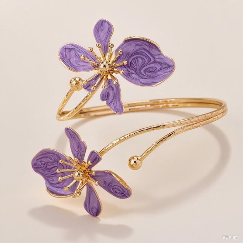 Eleganter und schlichter Stil, frisches und süßes Design, goldener Blumen-Armreif, Premium für Feiertagsbankett