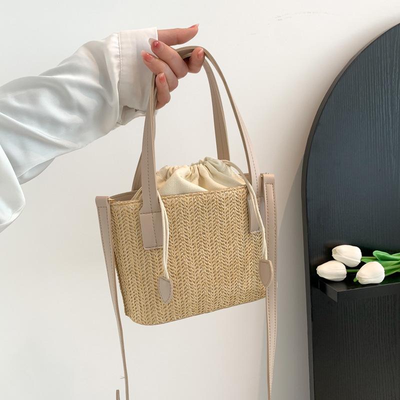 Knit Travel Bags Straw Woven Beach Bag Wrist Pack Women Handle Female Bucket Tote Bags Rattan Ladies Purses Handbag