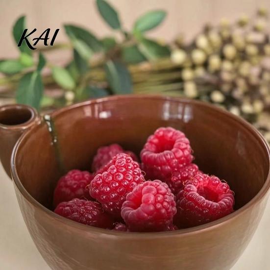 Berry Washing Bowl Self Spinning Washer, Vortex Cleaning for Strawberries Gentle Washer Blueberries, Swirl Design Fruit Drainer, Kitchen Colander