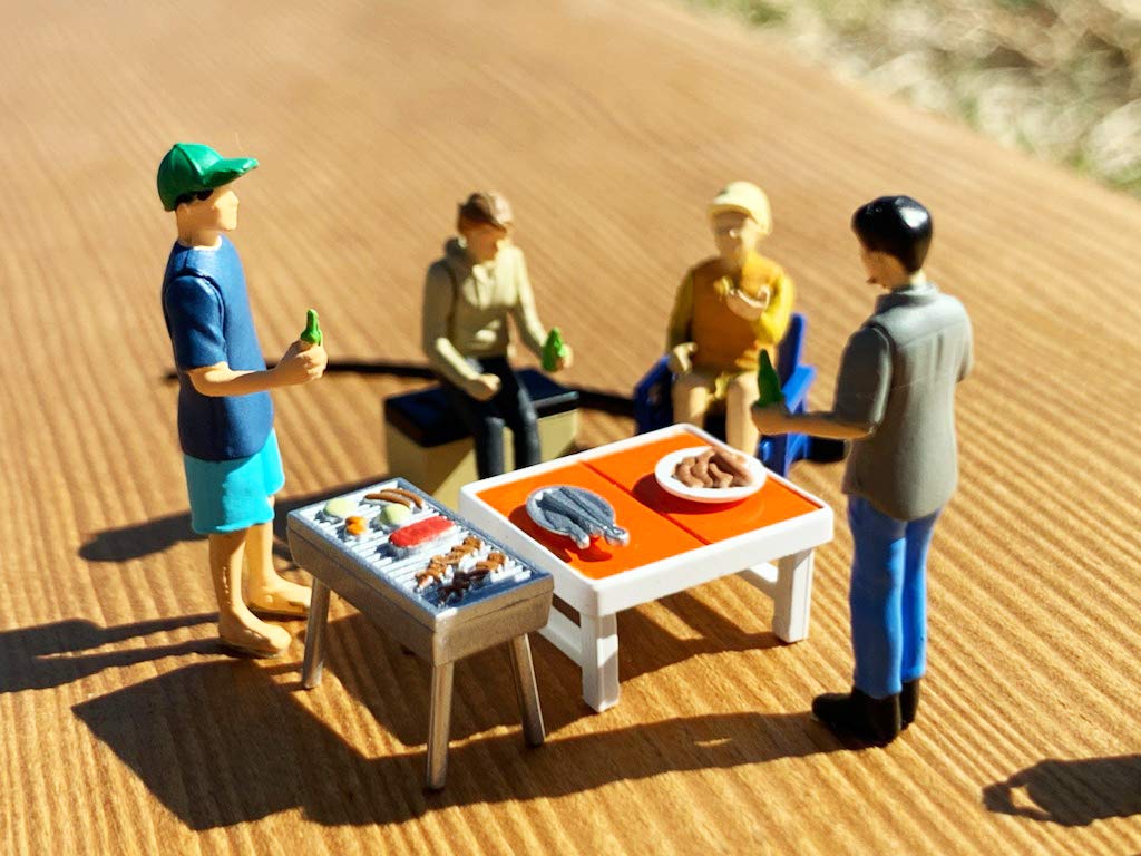 TOMYTEC DioColle 64 164 #CarSnap 06a BBQ ABSPVC Painted and Assembled Doll and Accessory Set