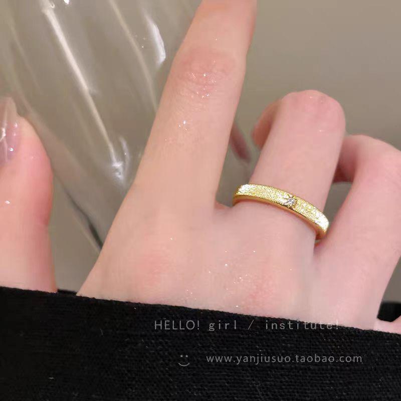 Vtager Medieval Gold Brushed Sugar Cube Zircon Ring Women'S Light Luxury High-End Niche Design Open Ring