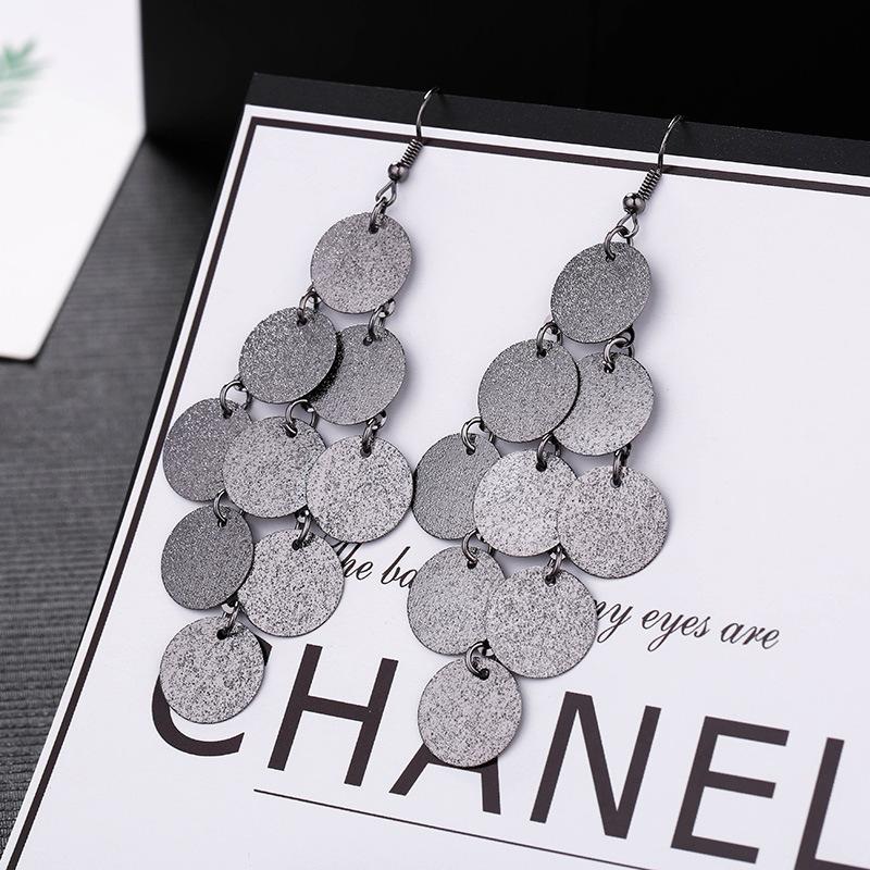 European and American Earrings, Fashionable Styles, Fashionable Metallic Exaggerated Tassels, Elegant Long Trendy Element Earrings and Pendants