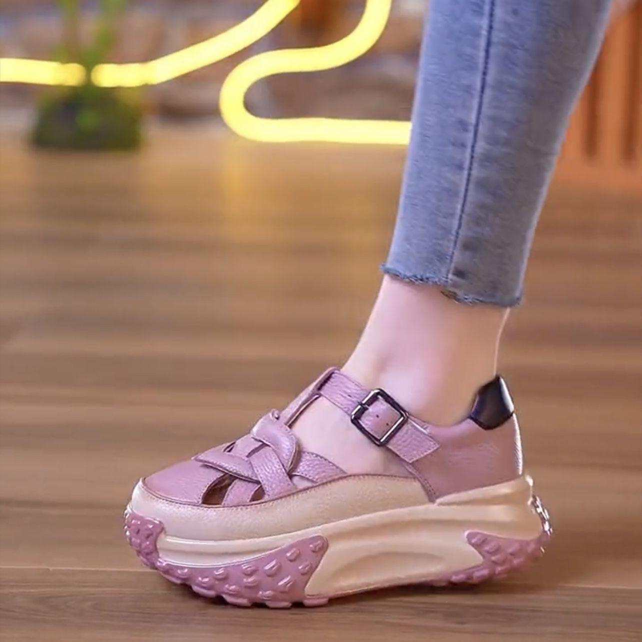 

Летние полые дышащие сандалии на толстой подошве с отверстиями, женские новые ретро универсальные увеличивающие рост, повседневные женские туфли 38 фиолетовый