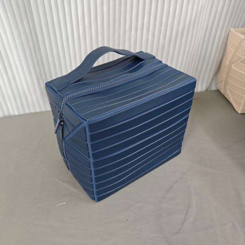 Pvc Travel Makeup Bag With Striped Design And Foldable Function For Daily Use