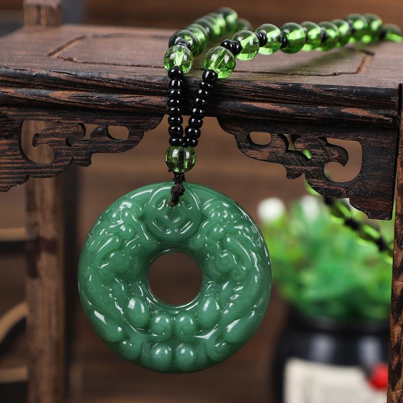 Green Glass Stone Hand-Carved Pendant Necklace Retro Chinese Style Jewelry for Women Men Party Accessory