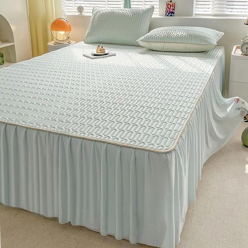 Nowy Jednolity Kolor Antypoślizgowy Lateksowy Cool Mat Spódnica Łóżka Ice Silk Miękka Mata Narzuta Na Łóżko Trzy Częściowy Zestaw Letnia Pościel i Prześcieradła