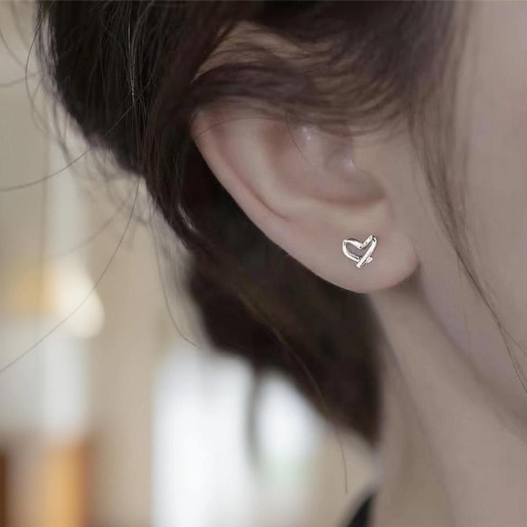 Exquisite Blue Camellia Stud Earrings: High-End Sweet & Versatile Design
