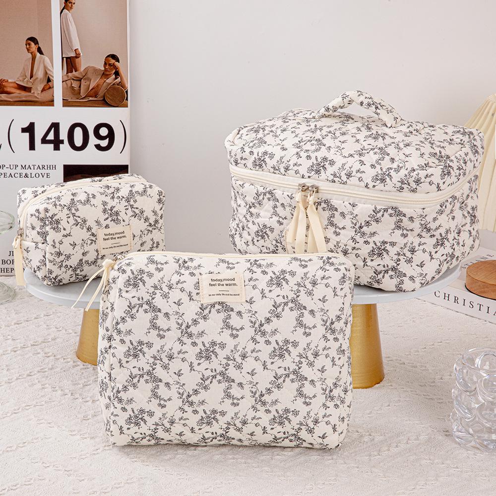 Gestepptes Rot Kariertes 3-teiliges Make-up-Taschen-Set mit Clutch mit großem Fassungsvermögen