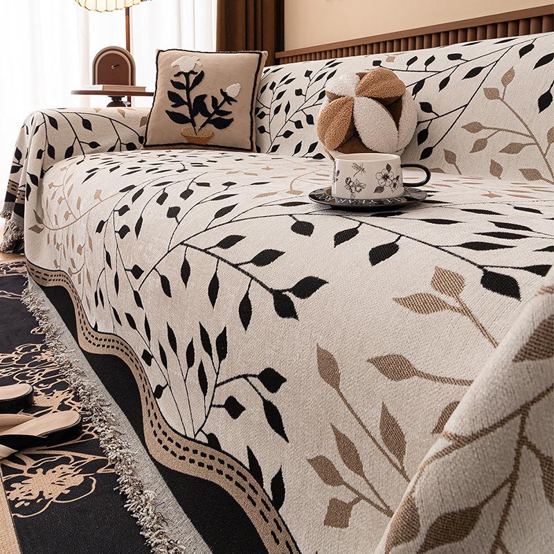 French Leaf Printed Sofa Towel With Tassels Skin-Friendly Chenille Knee Blanket For Office Multifunctional Dustproof Sofa Cover
