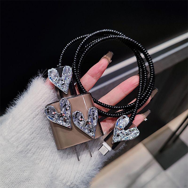 Silver Heart Apple 15 Pro Max Data Cable Protective Cover for iPhone 14 - 20W Fast Charging Soft Shell