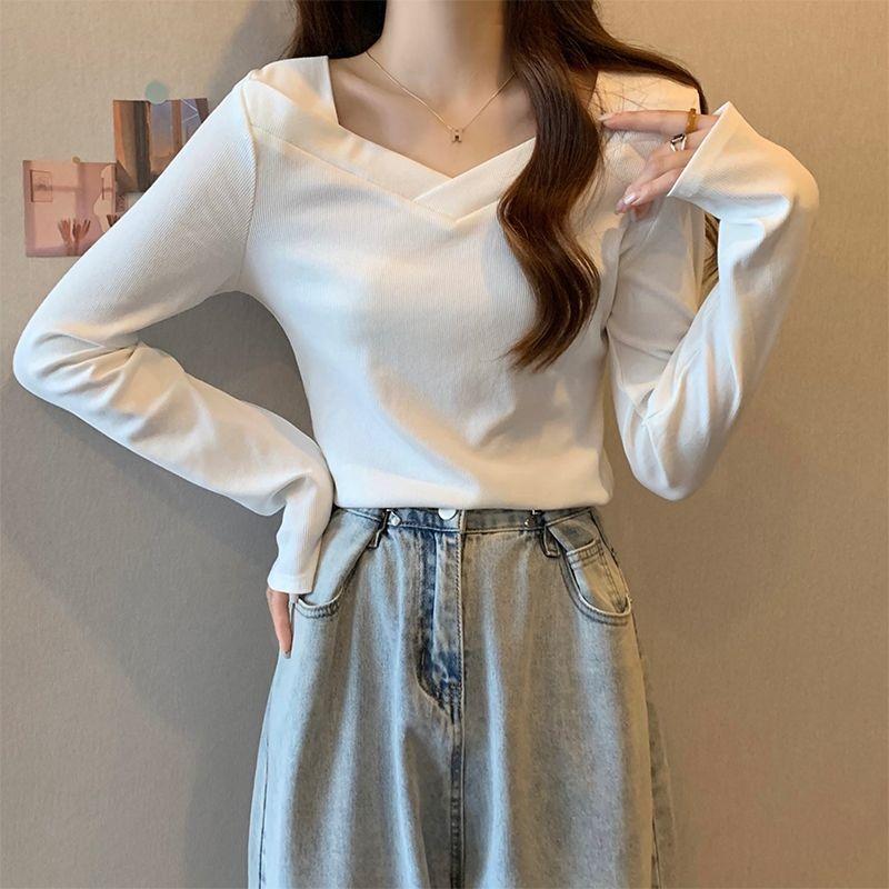 V-neck Long Sleeved T-shirt Slim Fit with Fleece Top
