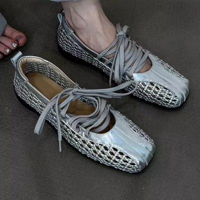 Novos Sapatos Planos Trançados Femininos Confortáveis e respiráveis Cabeça quadrada Tira cruzada sapatos femininos de verão Vazado Tênis de treinamento