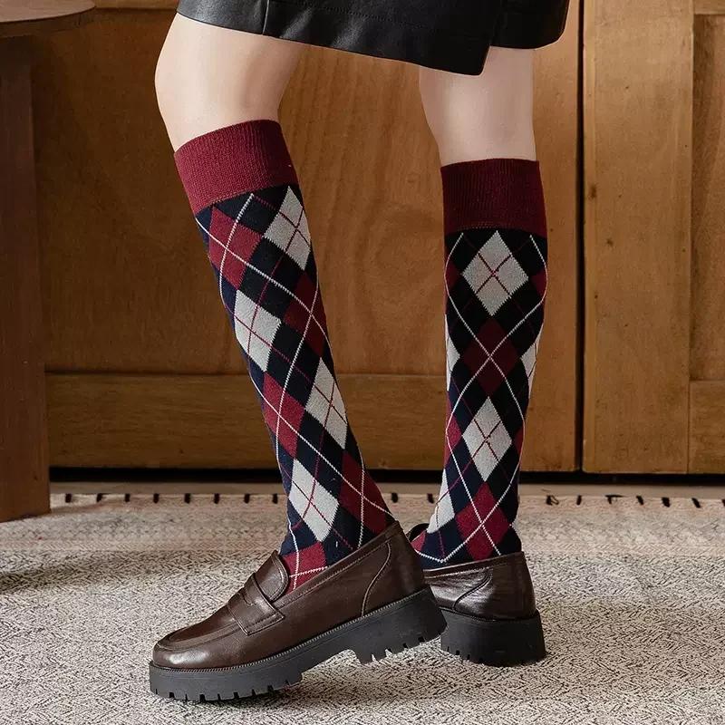Fashion Plaid Women Stockings Long Socks Stockings Women College Style Knitted Cotton Knee Socks Stockings Japanese School Girls