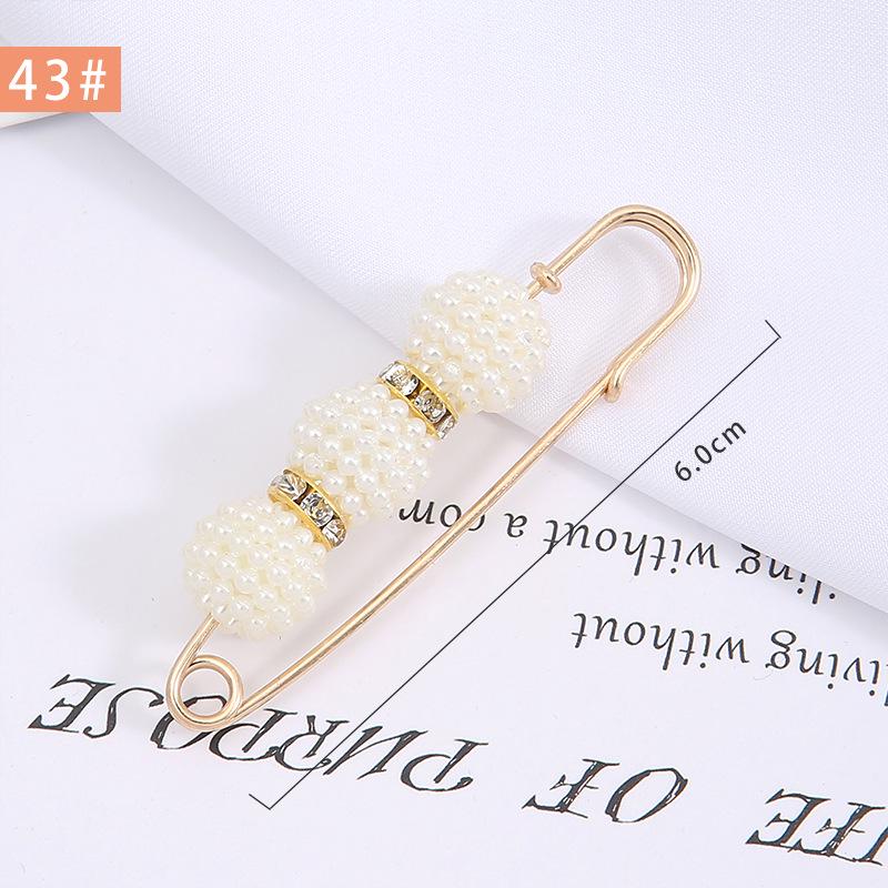 Pearl Anti-Exposure Brooch: Women's Waist-Cinching Pin & Clothing Decoration