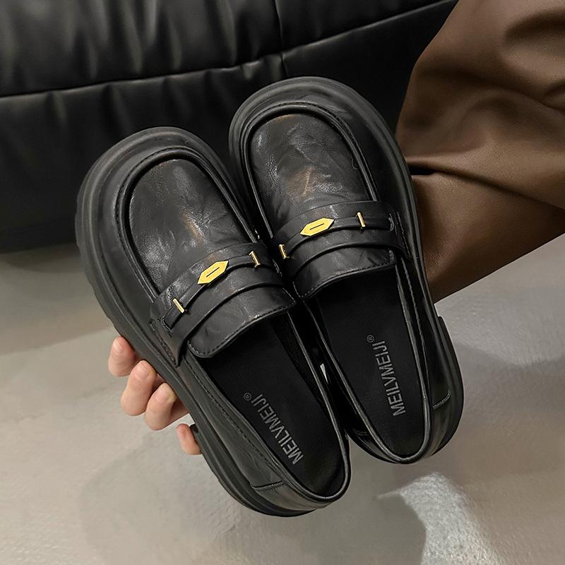 Black round head small leather shoes women's 2025 spring and autumn new versatile retro British style thick heel heightening single shoes loafers