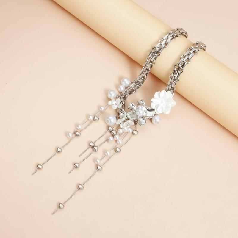 Elegant Flower Design Necklace With Dangling Beaded Tassels Adjustable Length Romance Pearls Accessory