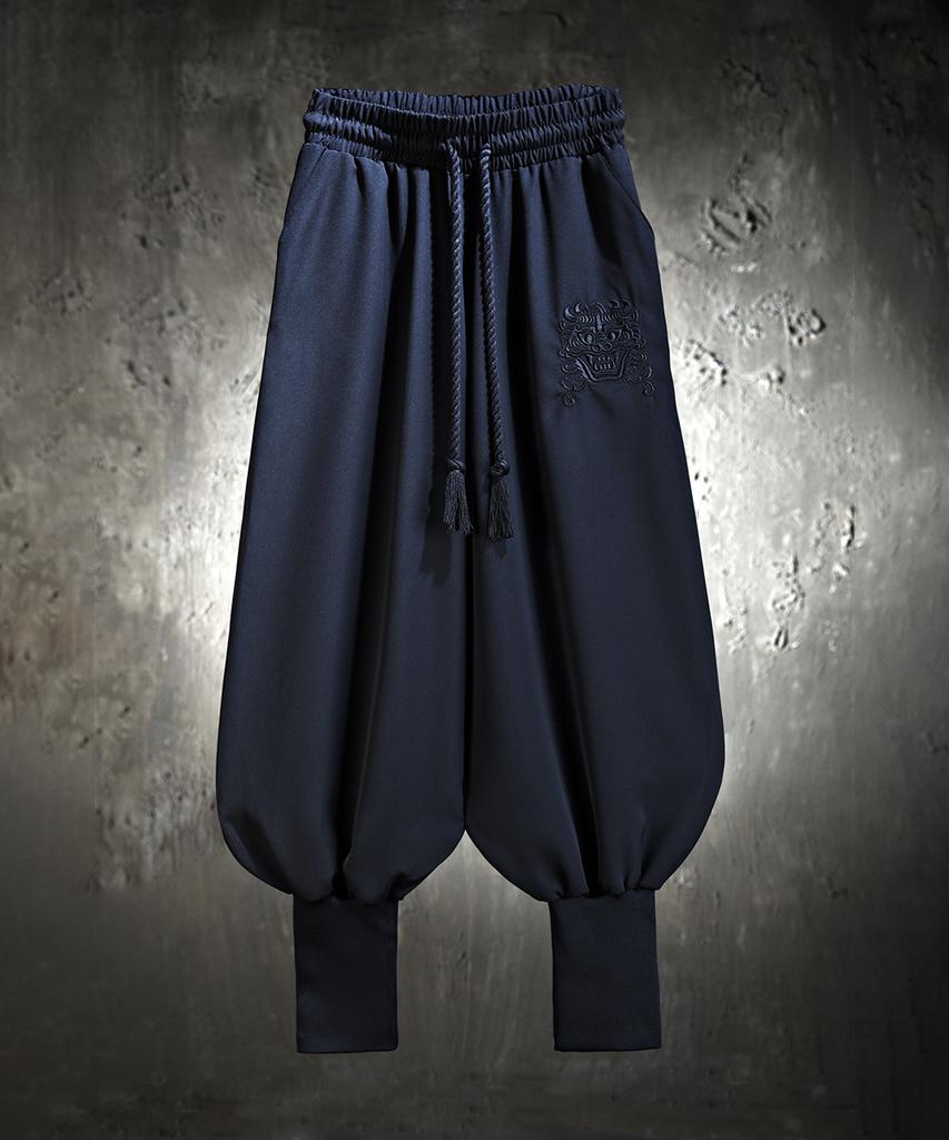 Kileutimuka Embroidered Wide Jogger Pants